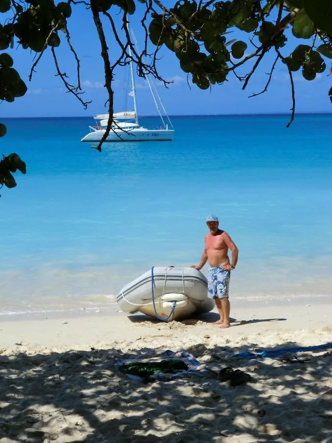 Catamaran Tao Hotel Sainte-Anne  Botel Sainte-Anne (Grande-Terre)